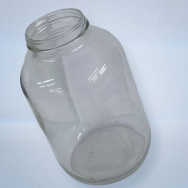 Botellon de vidrio transparente