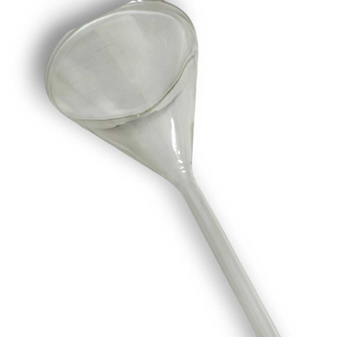 Embudo cónico, tallo corto, 60° (grados)